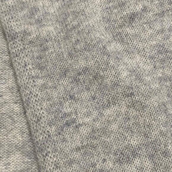 Caroline Grace light heathered Gray 100% Cashmere Scarf neutral quiet luxury NWT - Picture 5 of 8